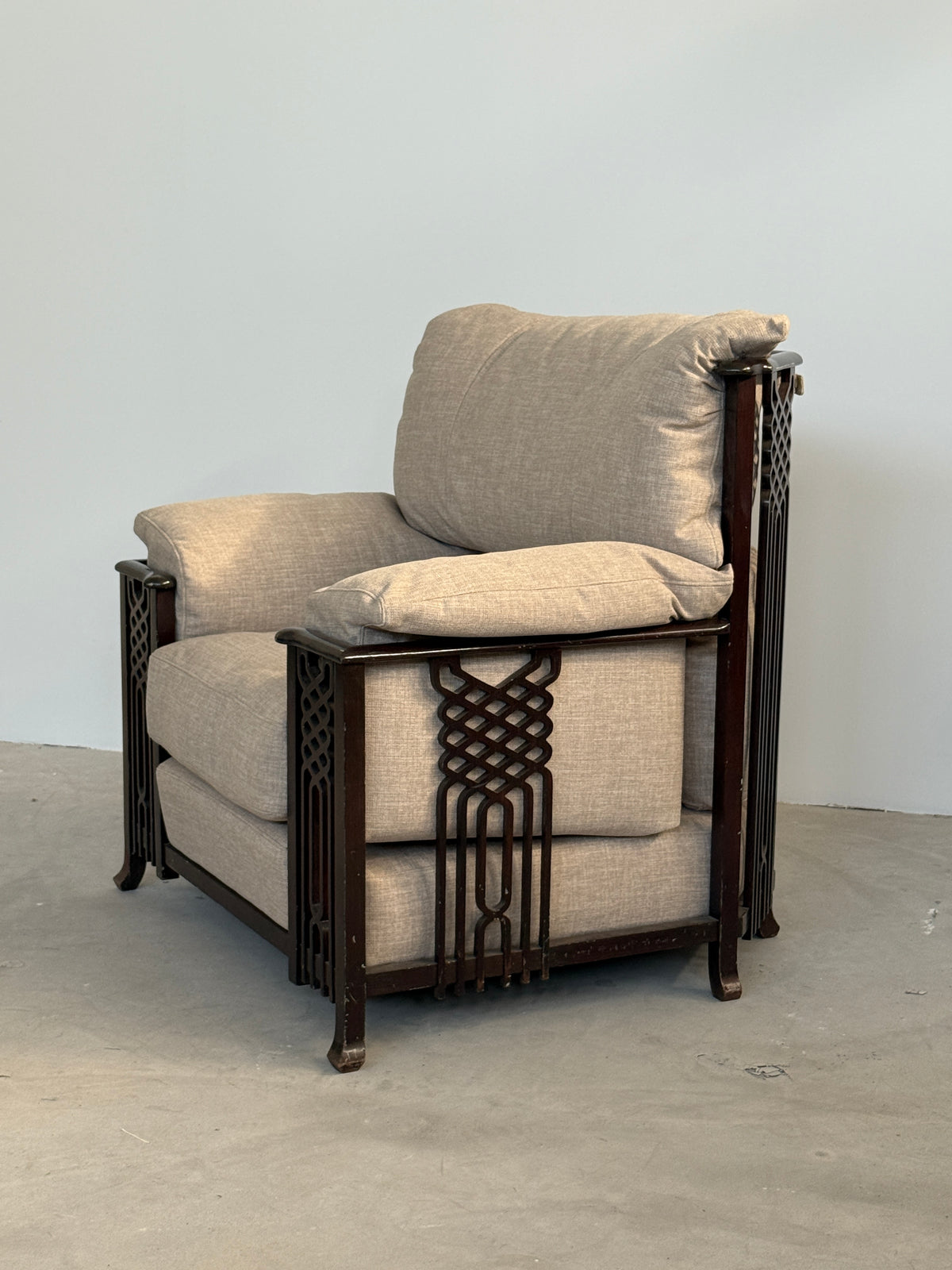 Giorgetti collezione Gallery mod. 6141/0, Italia, 1970 circa.