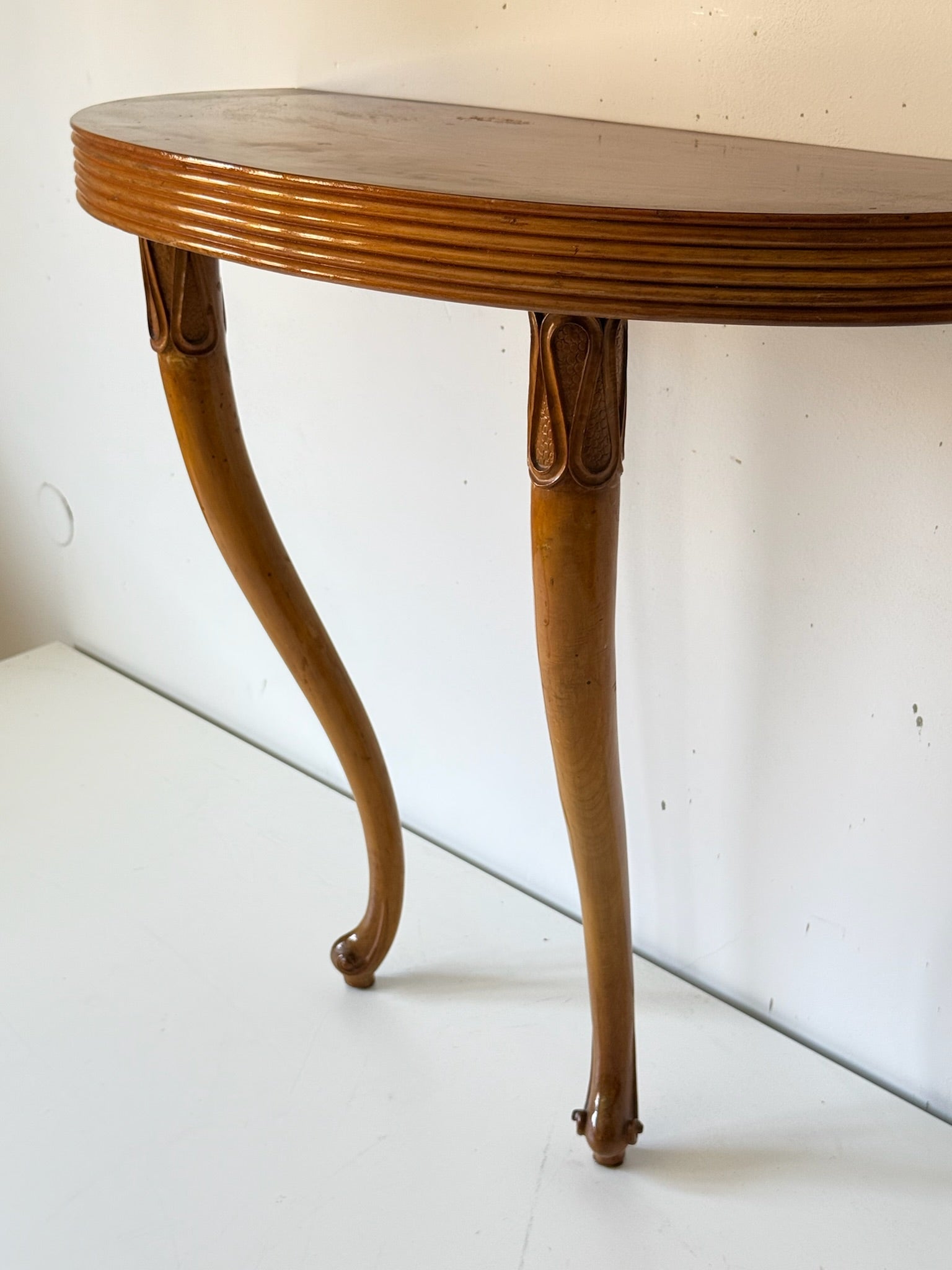 Console da muro in stile Osvaldo Borsani, Italia, 1960 c.