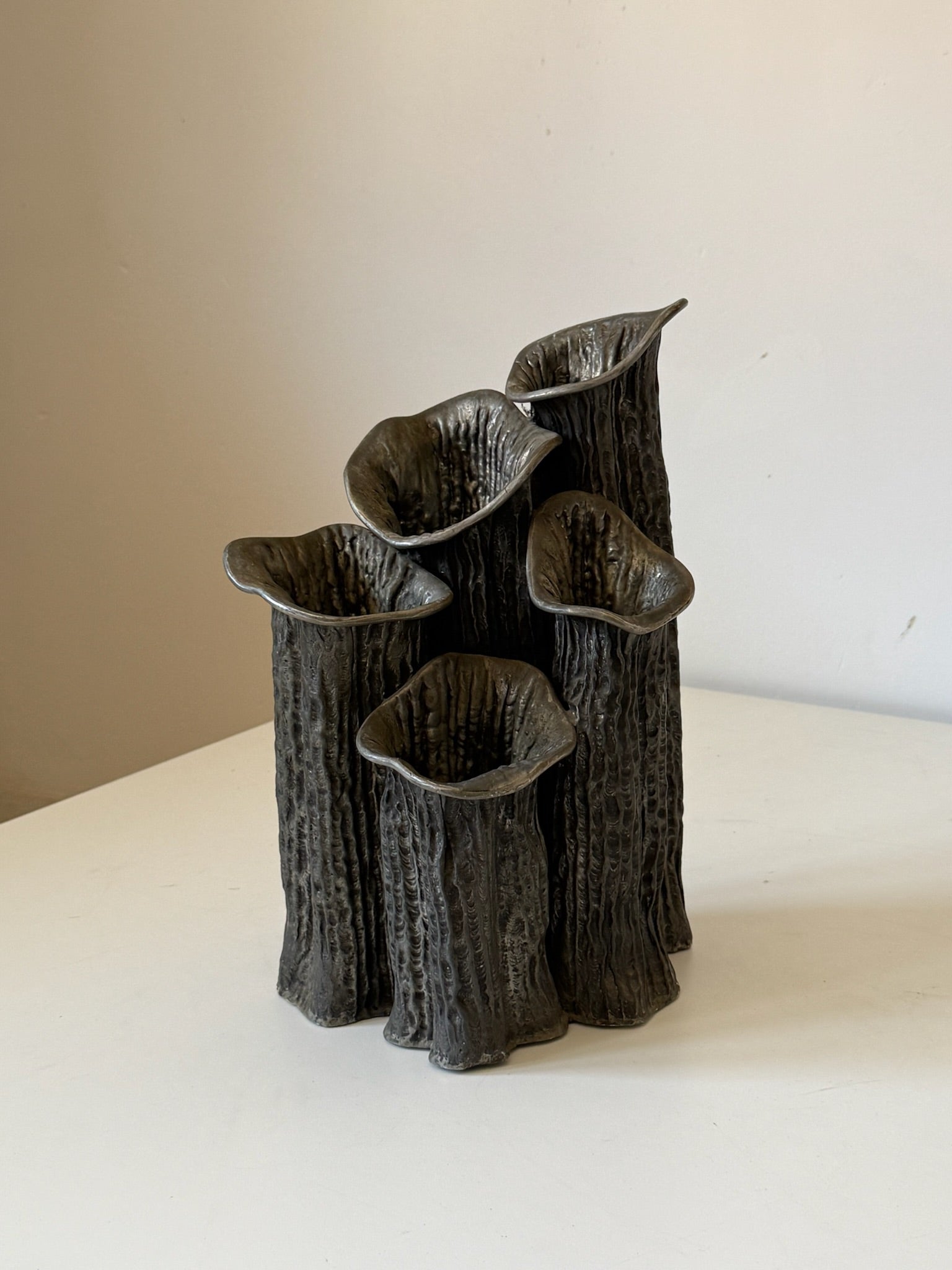 Vaso scultura in feltro, Italia, 1940