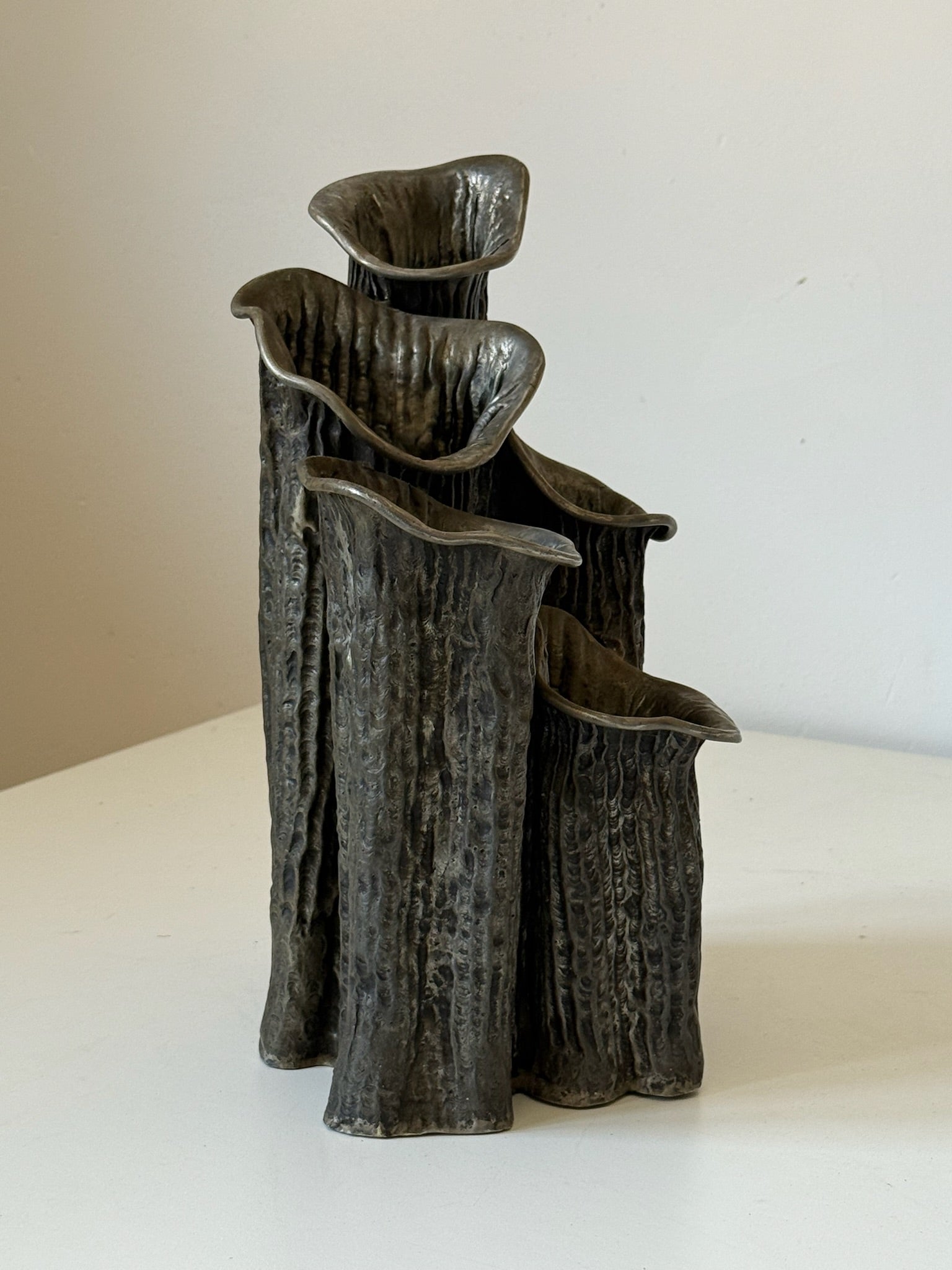Vaso scultura in feltro, Italia, 1940